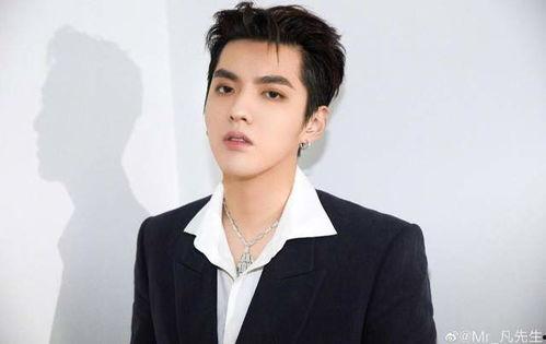 男明星娱乐圈吃瓜事件,揭秘男明星神秘吃瓜事件 第2张 男明星娱乐圈吃瓜事件,揭秘男明星神秘吃瓜事件 第2张