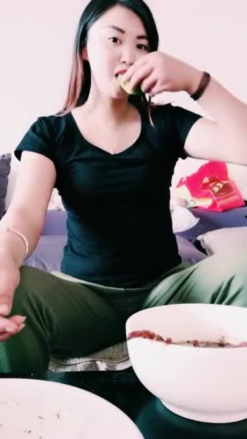 娱乐吃瓜酱吸引力,揭秘明星幕后故事,带你领略娱乐圈魅力 第3张 娱乐吃瓜酱吸引力,揭秘明星幕后故事,带你领略娱乐圈魅力 第3张