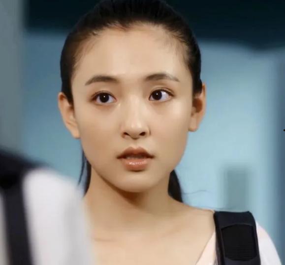 吃瓜娱乐出道女明星夫妻,吃瓜娱乐界明星夫妻的幸福旅程 第2张 吃瓜娱乐出道女明星夫妻,吃瓜娱乐界明星夫妻的幸福旅程 第2张