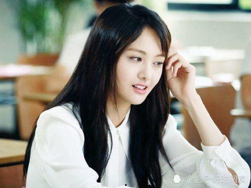 吃瓜娱乐圈苏漾,娱乐圈的瓜田女王,揭秘明星背后的故事 第1张 吃瓜娱乐圈苏漾,娱乐圈的瓜田女王,揭秘明星背后的故事 第1张